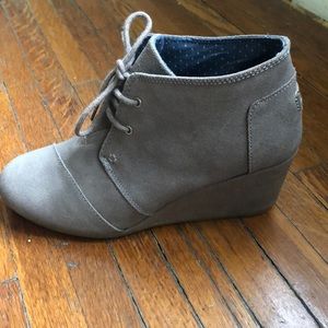 TOMS grey wedge boots size 10